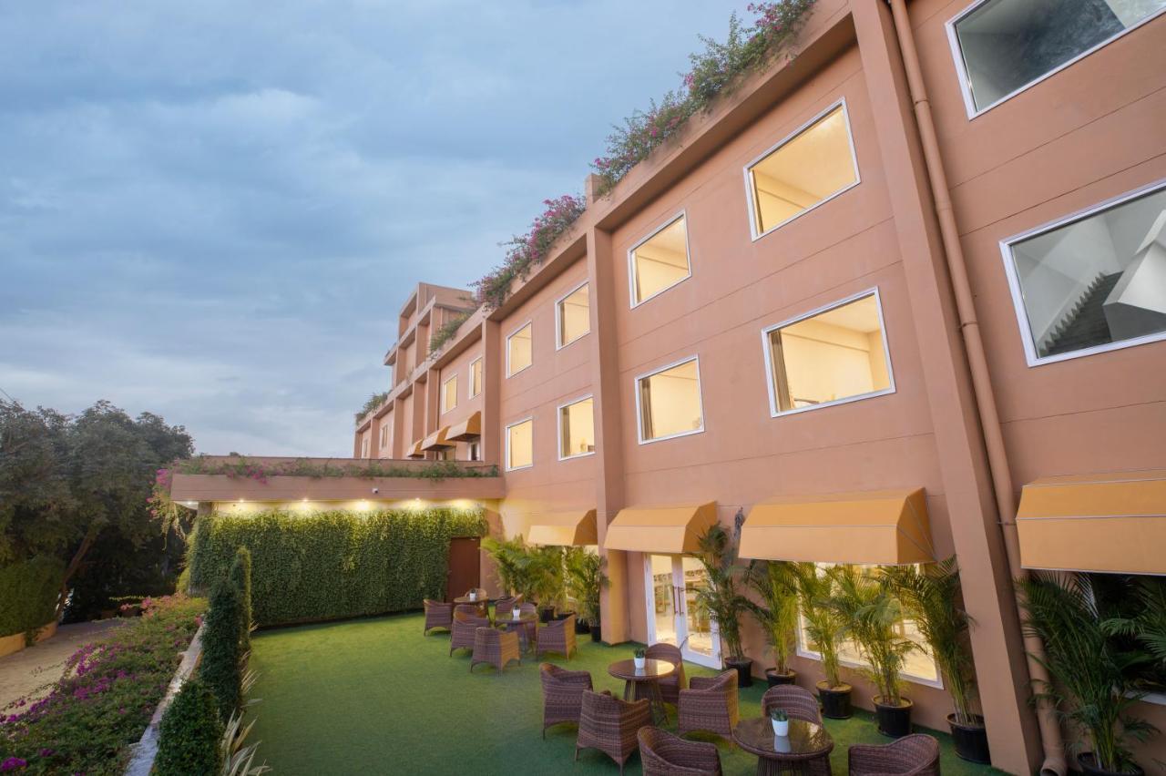 The Lalita Grand Mathura- Vrindavan Extérieur photo