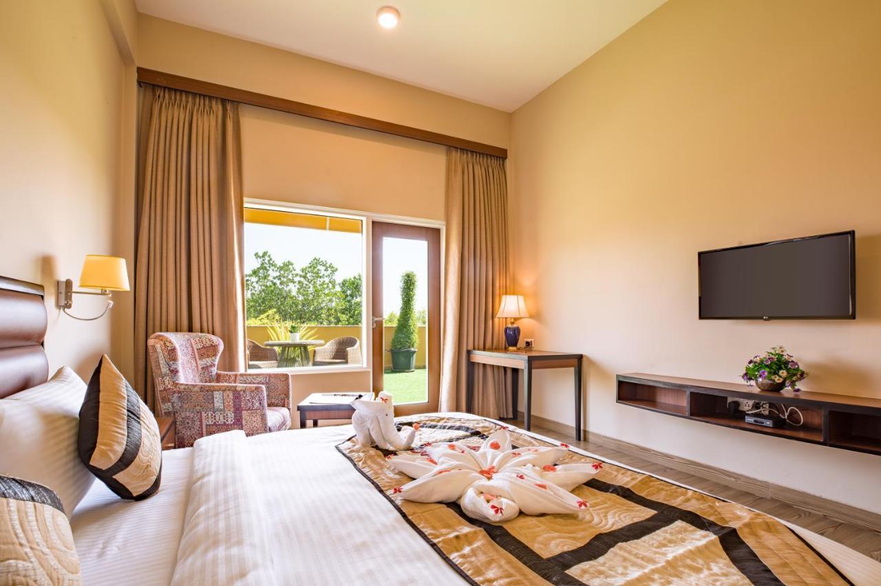 The Lalita Grand Mathura- Vrindavan Extérieur photo
