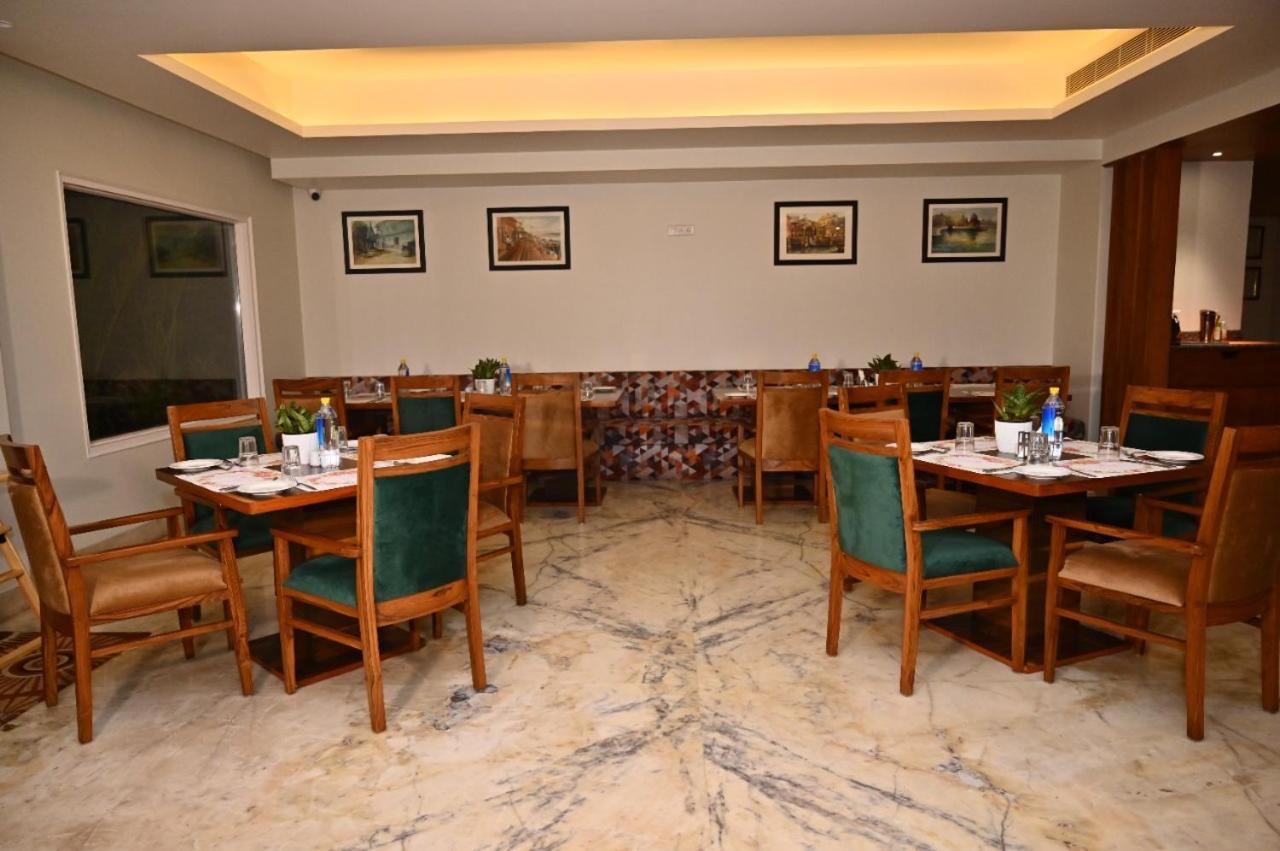 The Lalita Grand Mathura- Vrindavan Extérieur photo