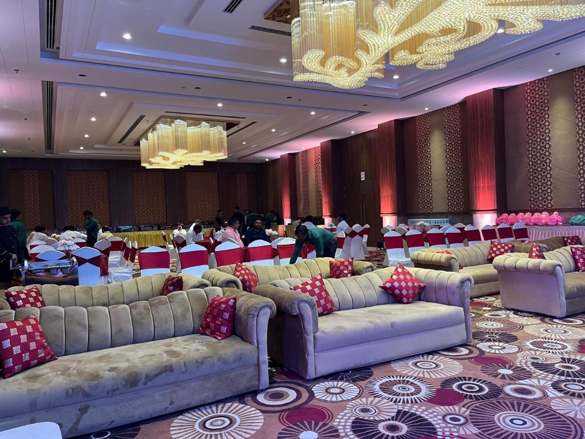 The Lalita Grand Mathura- Vrindavan Extérieur photo