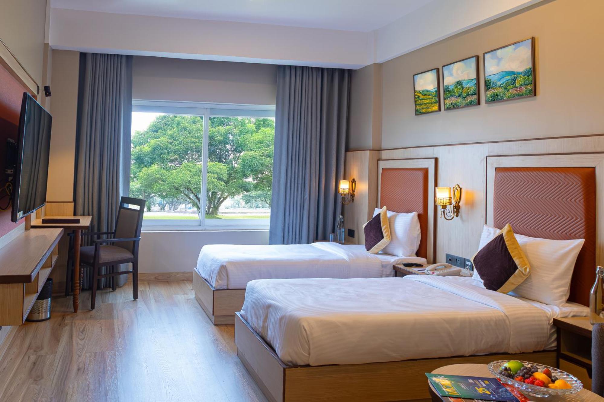 The Lalita Grand Mathura- Vrindavan Extérieur photo